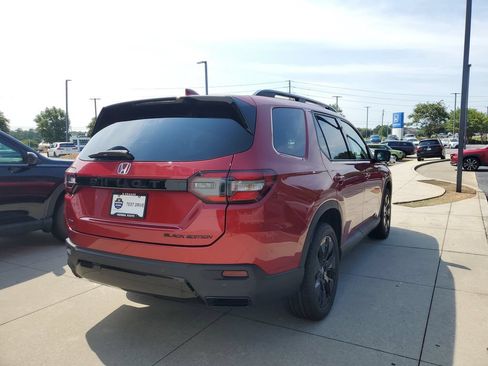 New 2026 Honda Pilot Black Edition image 7
