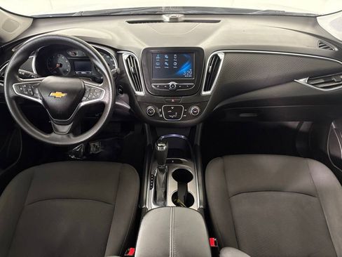 Used 2018 Chevrolet Malibu LT FWD image 31