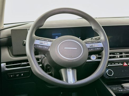 Used 2025 Hyundai Tucson SEL image 18