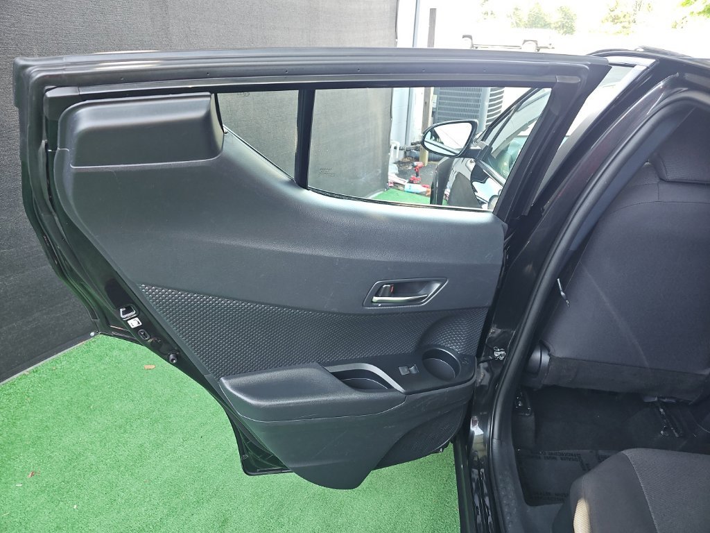 Used 2021 Toyota C-HR LE FWD image 38