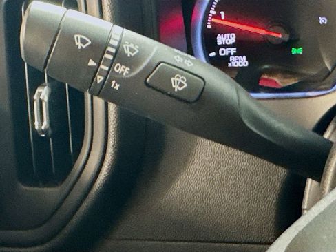 Used 2020 Chevrolet Silverado 1500 Custom w/ Custom Value Package RWD image 13
