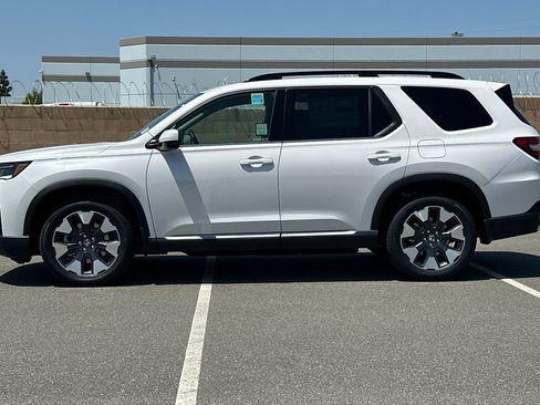 New 2026 Honda Pilot Elite image 7