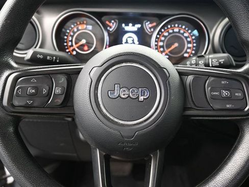 Used 2022 Jeep Wrangler Sport image 30