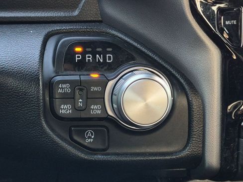 Used 2024 RAM 1500 Laramie AWD/4WD image 14