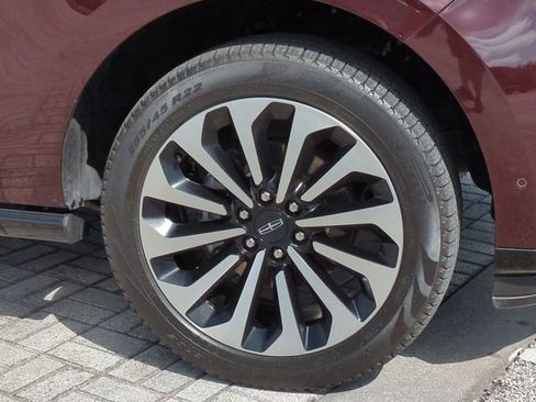 Used 2023 Lincoln Navigator L Reserve image 11