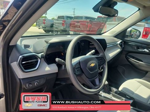 Used 2024 Chevrolet TrailBlazer LT FWD image 17