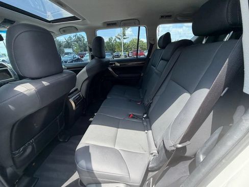 Used 2019 Lexus GX 460 Premium AWD/4WD image 12