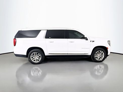 Used 2022 GMC Yukon XL SLT w/ SLT Premium Package RWD image 11