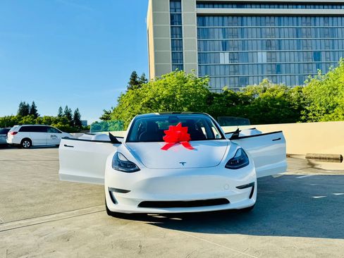 Used 2021 Tesla Model 3 Standard Range Plus RWD image 29
