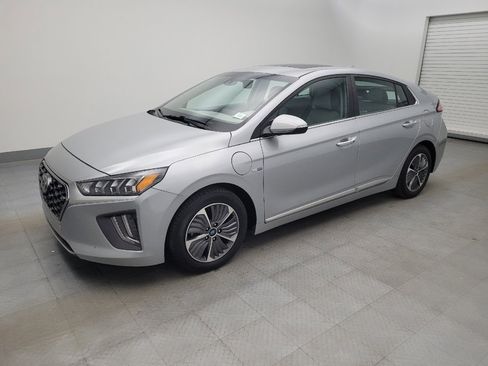 Used 2020 Hyundai Ioniq Limited image 2