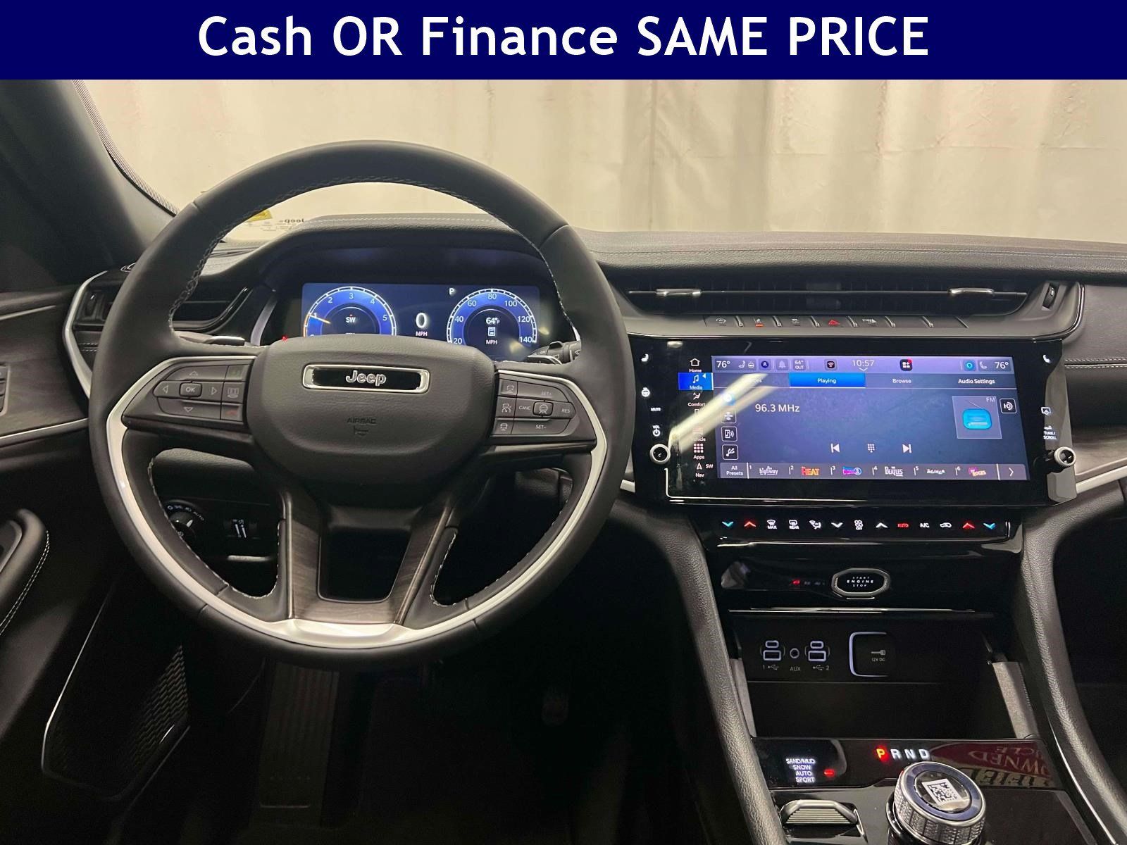 Used 2026 Jeep Grand Cherokee Limited w/ Limited Altitude Package AWD/4WD image 15
