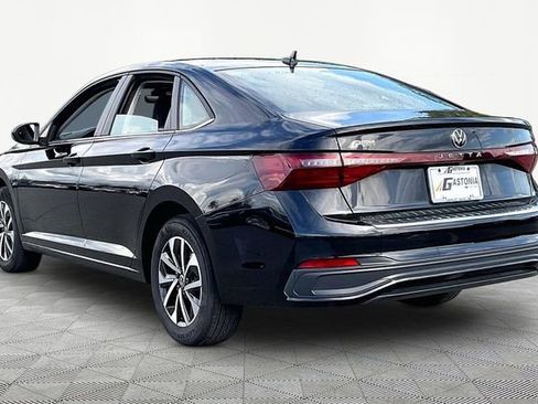 Used 2025 Volkswagen Jetta S image 4