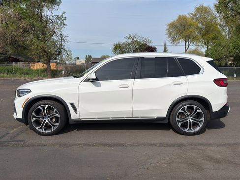 Used 2019 BMW X5 xDrive40i w/ Premium Package 2 AWD/4WD image 20