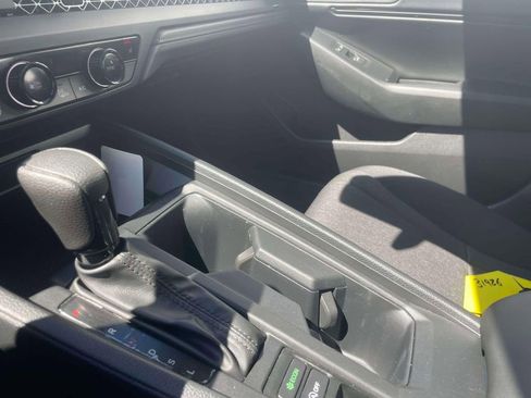 Certified 2024 Honda Accord EX image 29