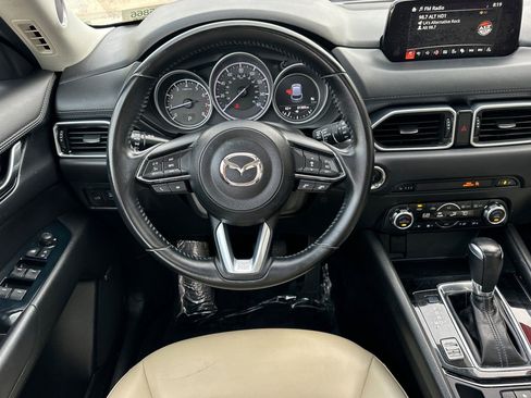 Used 2018 MAZDA CX-5 Touring w/ Preferred Equipment Package image 17
