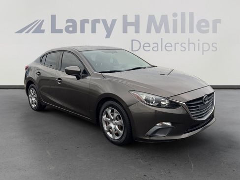 Used 2015 MAZDA MAZDA3 i Sport image 7
