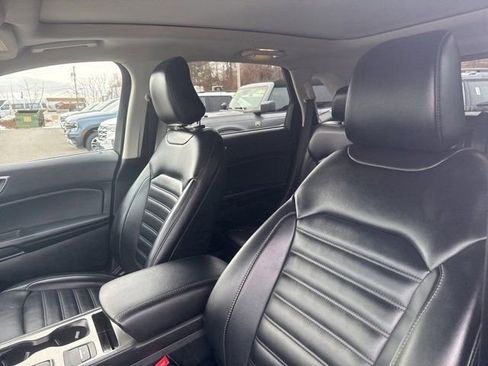 Certified 2022 Ford Edge SEL w/ Convenience Package image 15