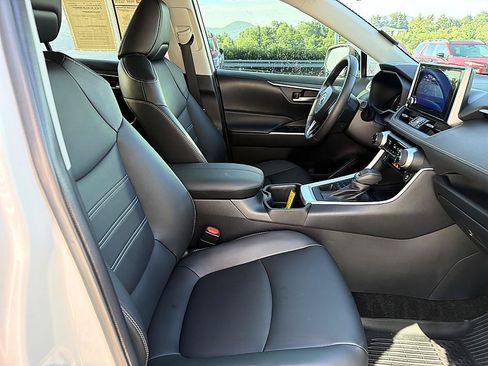 Certified 2025 Toyota RAV4 XLE Premium AWD/4WD image 19