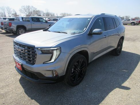New 2026 GMC Acadia Denali Ultimate AWD/4WD image 9