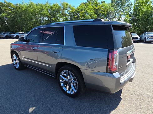 Used 2020 GMC Yukon Denali w/ Denali Premium Package AWD/4WD image 6