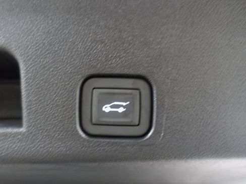 New 2026 Chevrolet Traverse LT w/ Midnight/Sport Edition FWD image 22