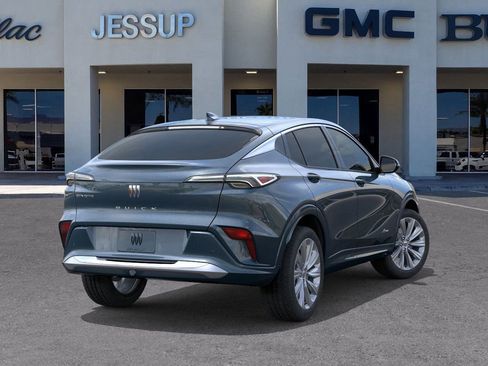 New 2025 Buick Envista Avenir image 4