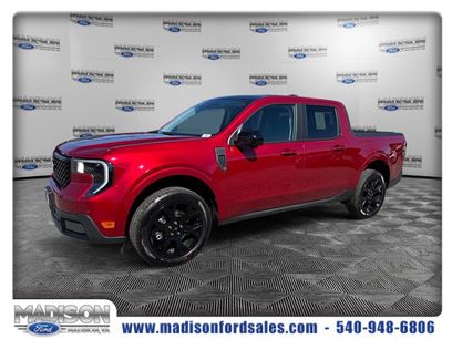 New 2025 Ford Maverick Lariat w/ Black Appearance Package