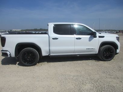 New 2026 GMC Sierra 1500 Denali w/ Denali Reserve Package