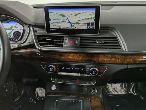 Used 2018 Audi Q5 Prestige w/ Prestige Package image 36