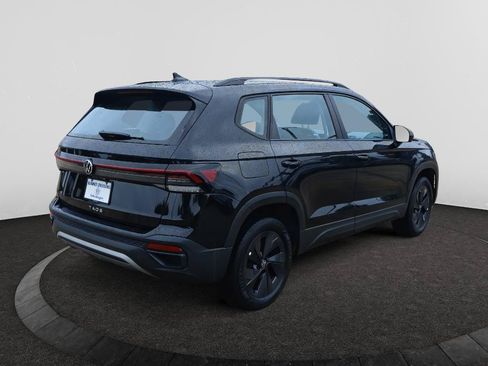 Used 2025 Volkswagen Taos S w/ Taos MDO Package FWD image 7
