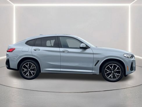 Used 2025 BMW X4 xDrive30i image 31