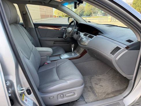 Used 2008 Toyota Avalon Limited image 18