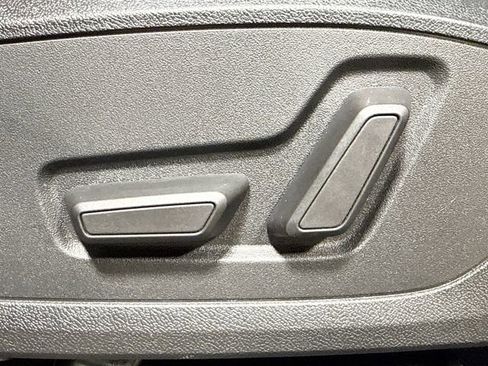 Used 2019 Audi Q3 2.0T Premium image 19