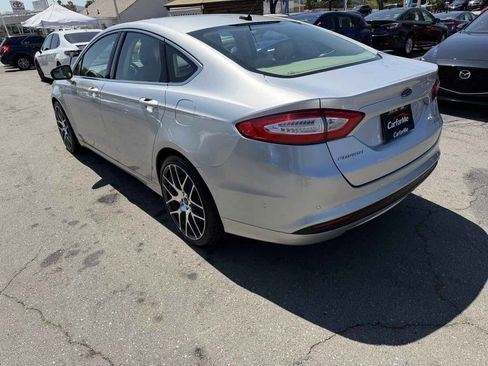 Used 2014 Ford Fusion SE w/ Equipment Group 202A FWD image 6
