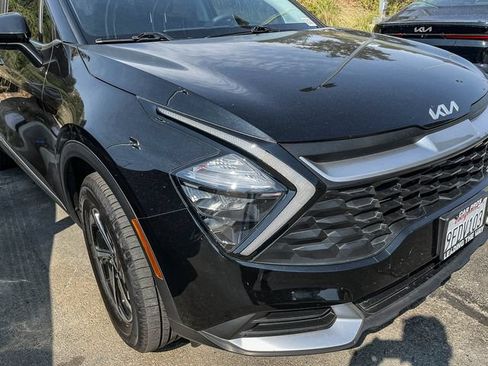 Certified 2023 Kia Sportage LX AWD/4WD image 3
