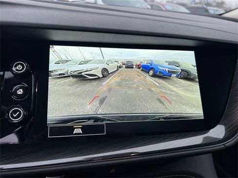 Used 2023 Buick Envision Essence image 21