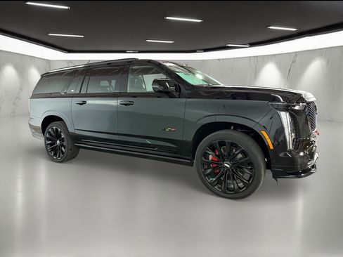 New 2026 Cadillac Escalade ESV V w/ LPO, ONYX Package image 6
