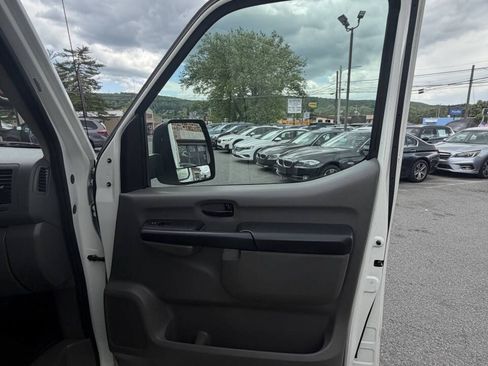 Used 2016 Nissan NV 2500 SV w/ Technology Package RWD image 20
