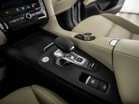 Used 2020 INFINITI QX50 Luxe w/ Navigation Package FWD image 36