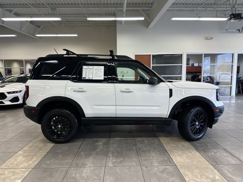 Used 2021 Ford Bronco Sport Outer Banks image 10