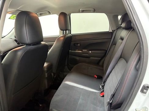 Used 2023 Mitsubishi Outlander Sport SE image 20