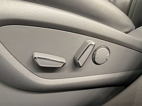 Used 2022 Lincoln Nautilus Reserve w/ Equipment Group 201A AWD/4WD image 25