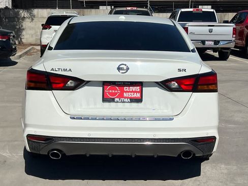 Used 2020 Nissan Altima 2.5 SR w/ Premium Package FWD image 8