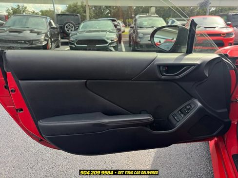 Used 2022 Toyota GR86 w/ ALL Weather Mat Package (TMS) RWD image 14