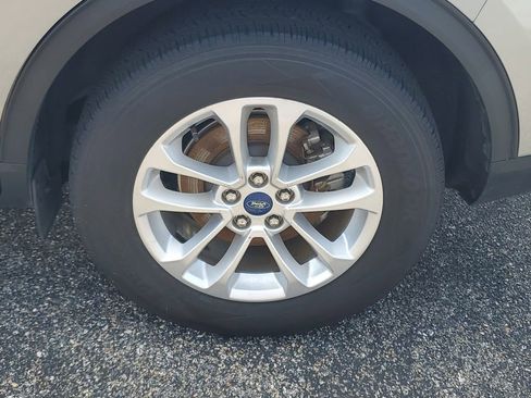 Used 2021 Ford Escape SE w/ Convenience Package FWD image 32