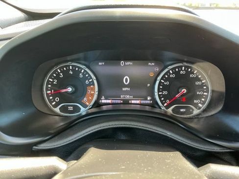 Used 2022 Jeep Renegade Limited AWD/4WD image 23