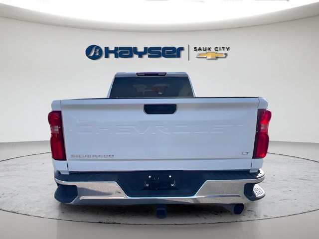 Used 2026 Chevrolet Silverado 3500 LT AWD/4WD image 5