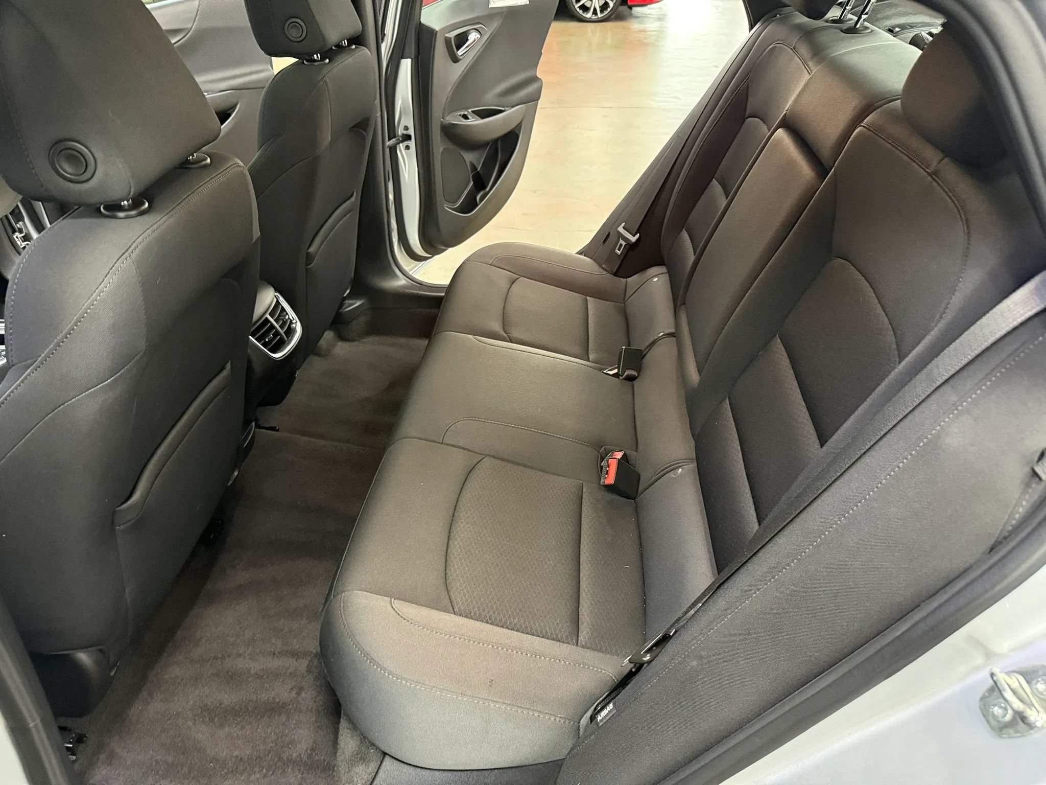 Used 2022 Chevrolet Malibu LT FWD image 15
