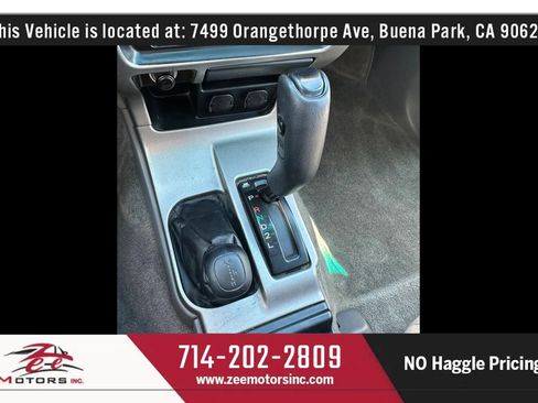 Used 2002 Toyota 4Runner SR5 AWD/4WD image 26