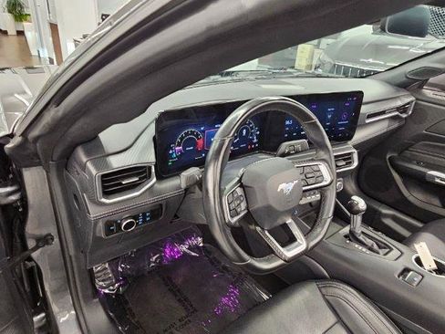 Used 2025 Ford Mustang Premium RWD image 13